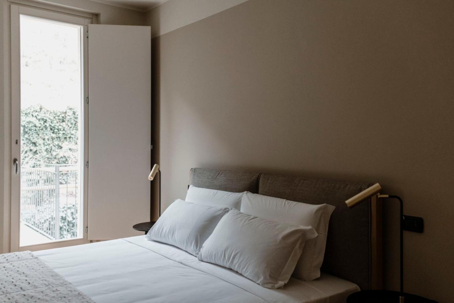 Parco Reala // Rural - Luxury - Rooms Corneliano d'Alba 객실 사진